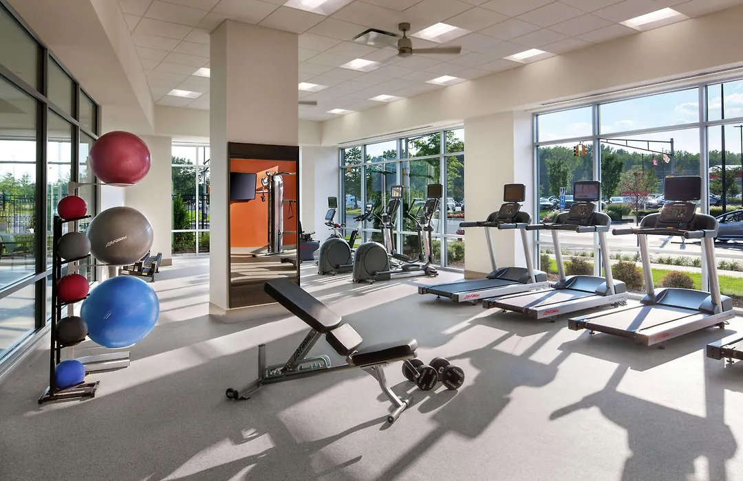 Hampton Inn & Suites Teaneck/Glenpointe-1